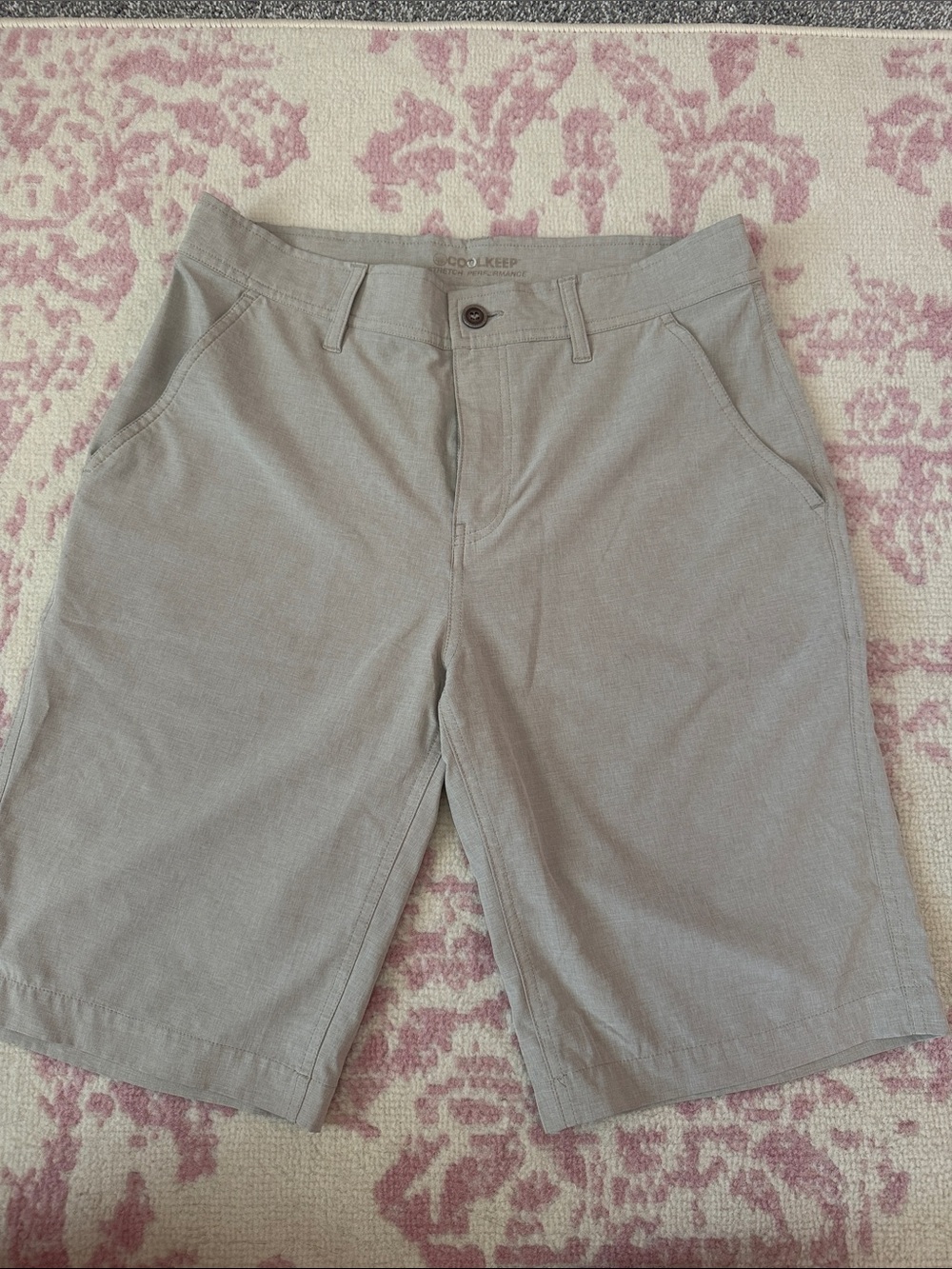 Men's Light Gray Flat-Front Shorts